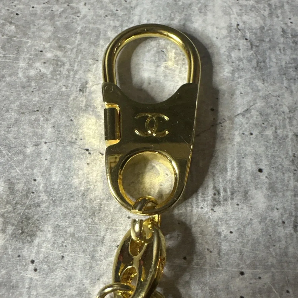 VINTAGE CHANEL Beauty Bag Charm Black/Gold Color Key Chain Ring